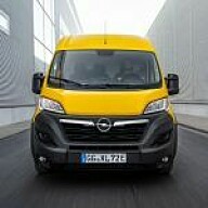 Opel Movano-e: Solides Paket Opel Movano-e