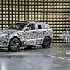 Range Rover Sport im Electromagnetic Compatibility-Labor in Gaydon