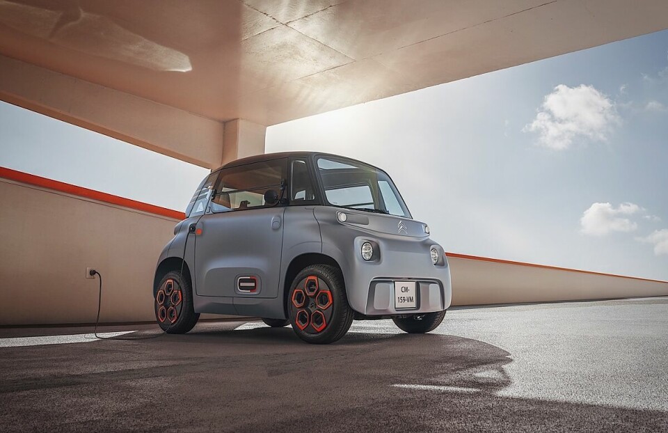 Der Citroen Ami schafft 70 Kilometer Reichweite mit stadtkompatiblen 45 km/h Höchstgeschwindigkeit. Citroen Ami - 70 Kilometer Reichweite