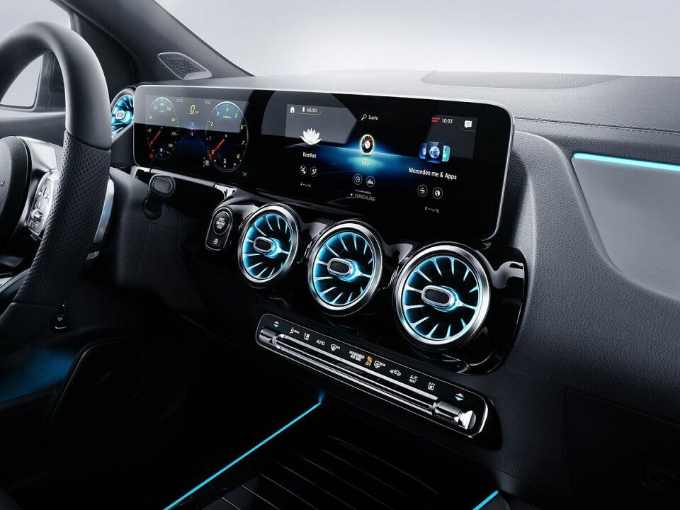 Das Cockpit der neuen Mercedes B-Klasse. Das Cockpit der neuen Mercedes B-Klasse