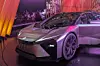 Der Lexus LF-ZC auf der Japan Mobility Show 2023 in Tokyo