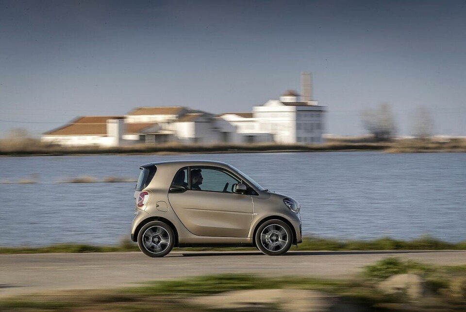 Smart EQ Fortwo. Smart EQ Fortwo
