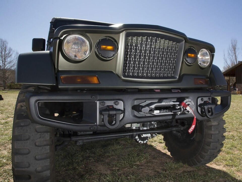 Die Front des Jeep Crew Chief 715 Concept ist dem Kaiser M715 nachempfunden.