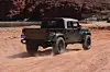 Der Jeep Crew Chief 715 Concept rollt auf mächtigen Walzen.