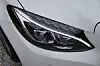 Die Scheinwerfer der C 250 d Limousine haben ein LED-Tagfahrlicht
