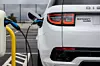 Land Rover Discovery Sport PHEV - die Batterie hat eine Kapazität von 15 Kilowattstunden