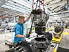 Produktionsstart zentraler Komponenten für die Serienfertigung des batterie-elektrischen Mercedes-Benz eActros 600Start of production of key components for series production of the battery-electric Mercedes-Benz eActros 600
