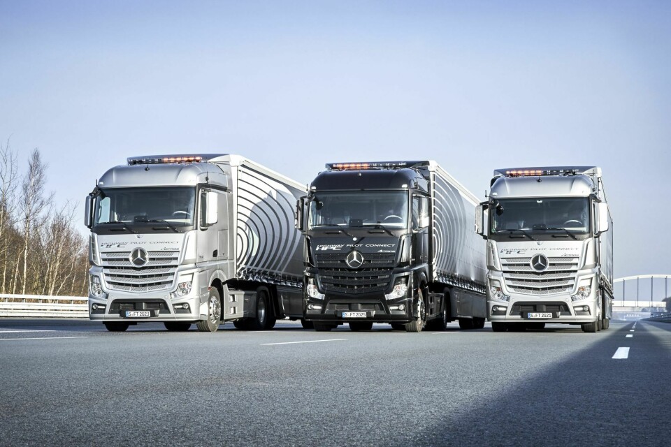 Daimlers truck Sparte setzt bei seinen nord- und mittelamerikanischen Werken den Rotstift an. Daimler Trucks