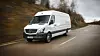 Mercedes-Benz-Sprinter auf der Straße