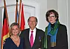 Dr. Peter Rieth mit Ehefrau Evelyn Rieth (links) und RegierungsprÃ¤sidentin Brigitte Lindscheid.