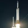 Falcon Heavy mit Dragon-Raumkapsel