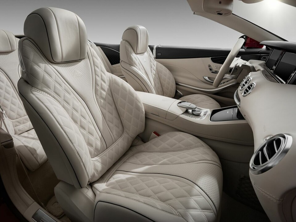 Das bekannt exklusive Interieur des Mercedes Maybach S 650 Cabrio. ap-20539-bild02_neuvorstellung_mercedes_maybach_s_650_cabrio-jpg.jpg