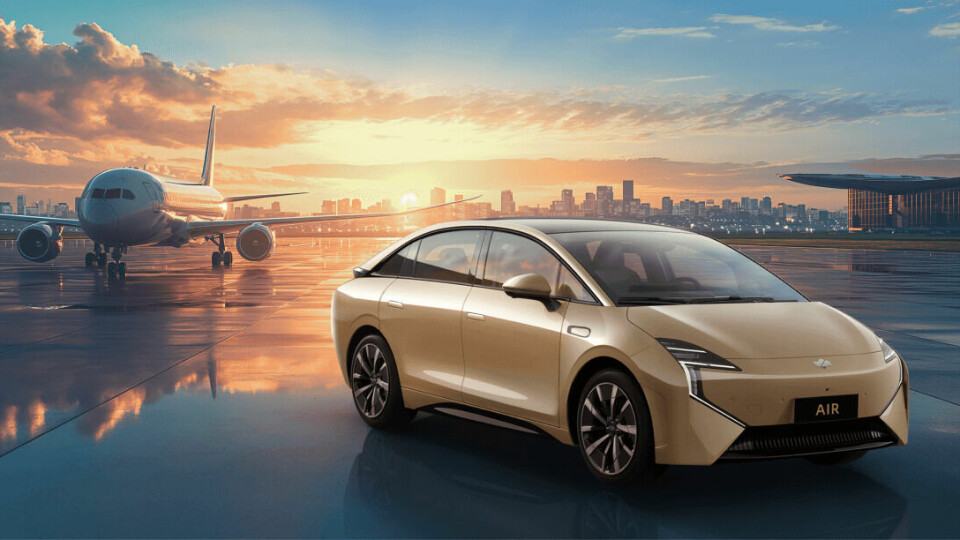 Bislang betreibt Juneyao Flugzeuge, nun kommen Elektroautos dazu. Bislang betreibt Juneyao Flugzeuge, nun kommen Elektroautos dazu.