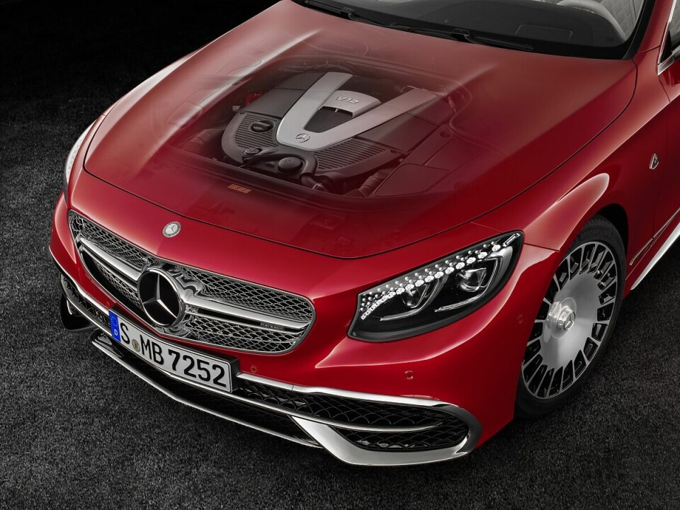 Mercedes Maybach S 650 Cabrio - der doppelt aufgeladene V12 leistet 630 PS. ap-20539-bild11_neuvorstellung_mercedes_maybach_s_650_cabrio-jpg.jpg