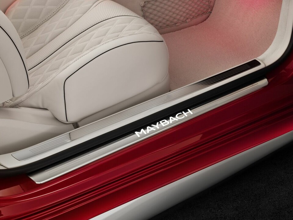 Mercedes Maybach S 650 Cabrio - Maybach-Signets, wohin das Auge auch schaut. ap-20539-bild13_neuvorstellung_mercedes_maybach_s_650_cabrio-jpg.jpg