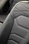 Volkswagen Touareg R - die Sportsitze machen was her