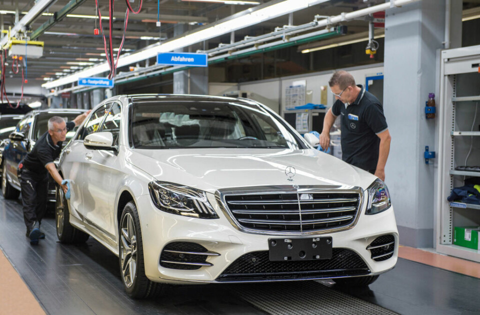Die neue S-Klasse feierte ihre Weltpremiere Mitte April auf der Auto Shanghai und wird ab Mitte Juli in den europäischen Märkten eingeführt. Endmontage der neuen Mercedes-Benz S-Klasse in Sindelfingen.