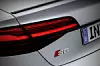 Die Rückleuchten des Audi S8 Plus sind etwas dunkler als beim normalen S8