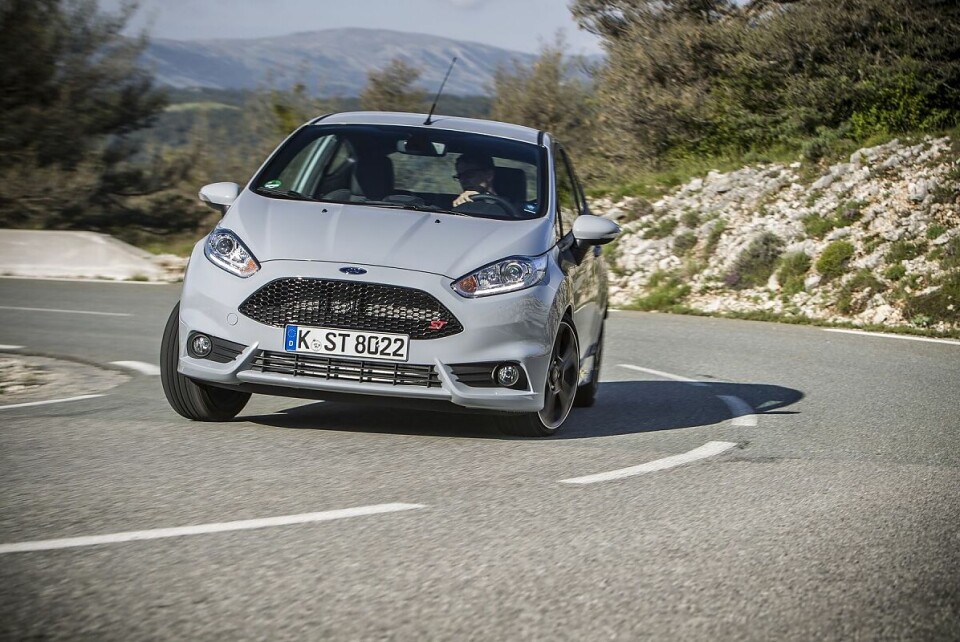 Dank Overboost-Funktion bringt er kurzfristig sogar 215 PS an seine Vorderräder.