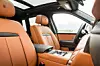 Rolls Royce Cullinan 2019 - auch vorne sitzt es sich überaus luxuriös.