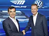 Prof. Amnon Shashua Vorsitzender von Mobileye links und Herbert Diess von VW