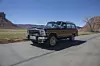 Der Jeep Grand Wagoneer fährt sich auch heute noch entspannt.
