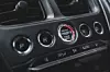 Aston Martin DBS Superleggera - Schalterleiste im Innenraum.