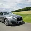 Der Jaguar XF schaut auch noch nach zwei Jahren noch frisch und modern aus