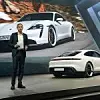 Porsche mit CEO Blume