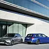 Die Mercedes C-Klasse im Duett: W206links, S206 rechts