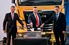Michael Kobriger, Vorstand Produktion und Logistik MAN Truck & Bus SE, Dr. Richard Slovak, Werkleiter MAN Krakau, und Alexander Vlaskamp