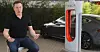 Tesla Supercharger breit