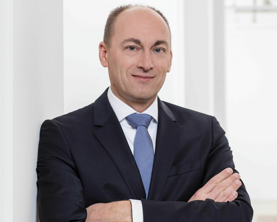 Nach dem Auffliegen des VW-Dieselskandals und dem Abgang des Audi-Technikvorstands Ulrich Hackenberg Ende 2015 wurde Stefan Knirsch zu dessen Nachfolger berufen. Stefan Knirsch Audi-Technikvorstand