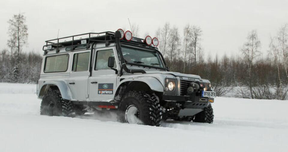 Den Unkenrufen zum Trotz: Die Allradikone hat einen legendären Ruf in puncto Zuverlässigkeit und Langlebigkeit: Schließlich sind sage und schreibe zwei Drittel aller jemals gebauten Defender immer noch auf den Straßen und Pisten der Welt unterwegs. Den Unkenrufen zum Trotz: Die Allradikone hat einen legendären Ruf in puncto Zuverlässigkeit und