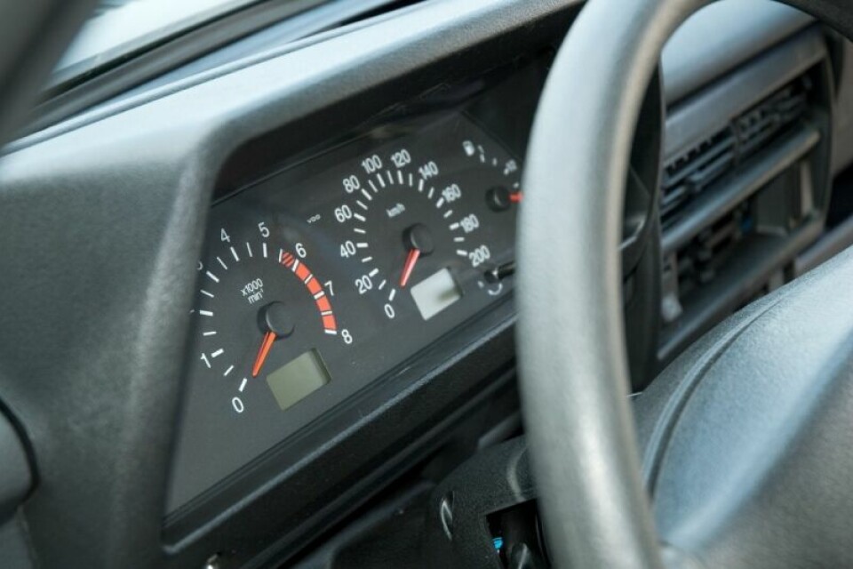 Das Cockpit des Lada Niva hat mittlerweile sogar digitale Anzeigen. Das Cockpit des Lada Niva hat mittlerweile sogar digitale Anzeigen.